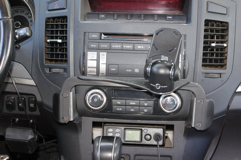 InDash Mount for Mitsubishi Pajero (2010-21)