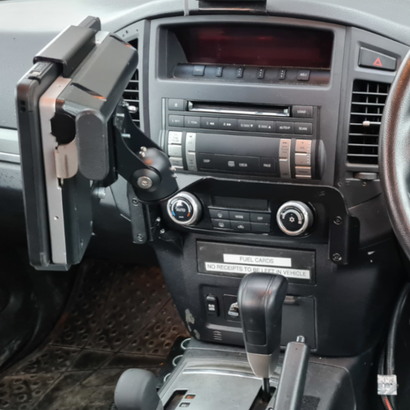 InDash Mount for Mitsubishi Pajero (2010-21)