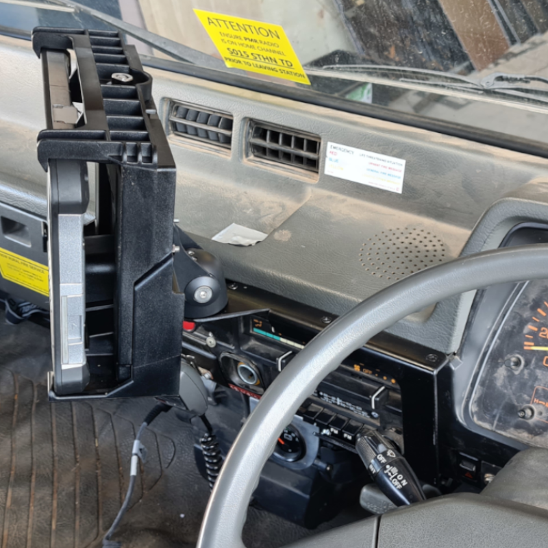 InDash Mount for Mitsubishi Canter (1986-1995)