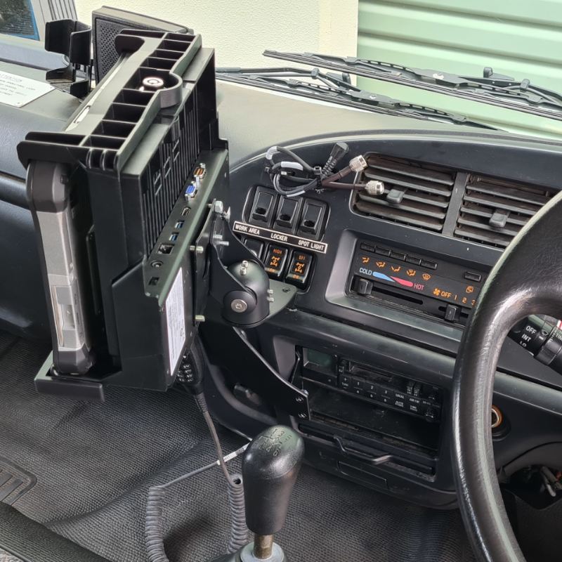 InDash Mount for Isuzu Truck FTS (1997-07) 3 Seater