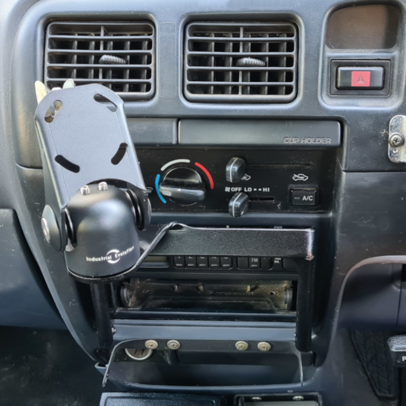InDash Mount for Toyota Hilux (1997-04)