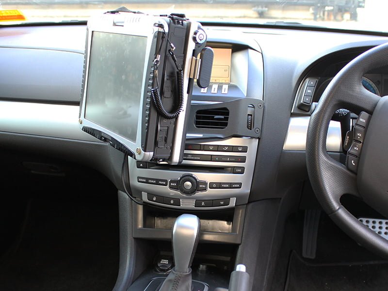 InDash Mount for Ford Falcon FG (2008-16)