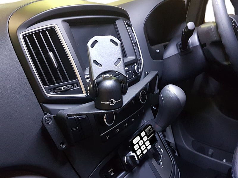 InDash Mount for Hyundai iLoad (2016-18)