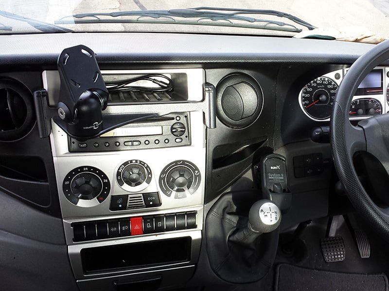 InDash Mount for Iveco Daily (2011-14)