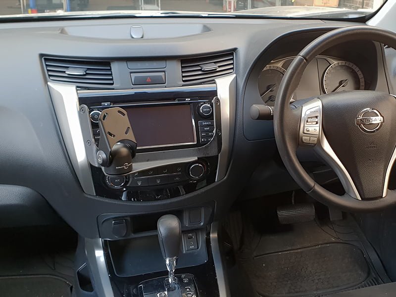 InDash Mount for Nissan Navara (2015+)