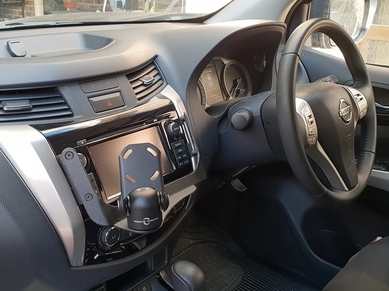 InDash Mount for Nissan Navara (2015+)