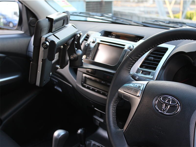 InDash Mount for Toyota Hilux (2014-15)