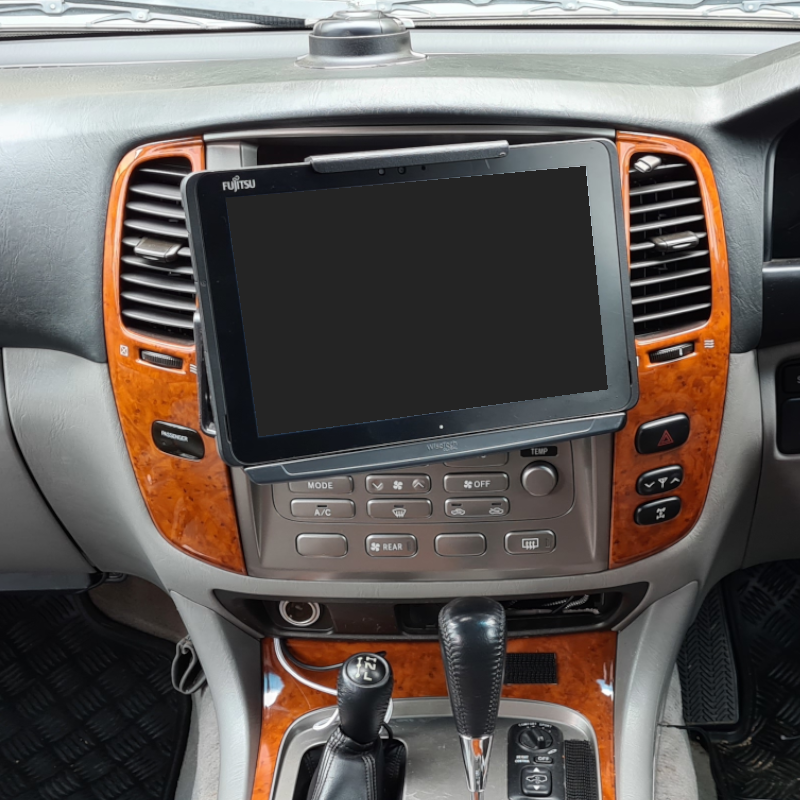 InDash Mount for Toyota LandCruiser 100/105 (2003-07)