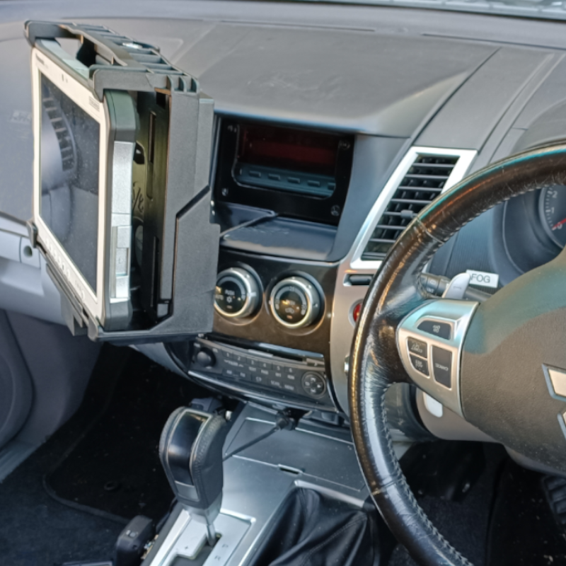 InDash Mount for Mitsubishi Challenger (2009-12)