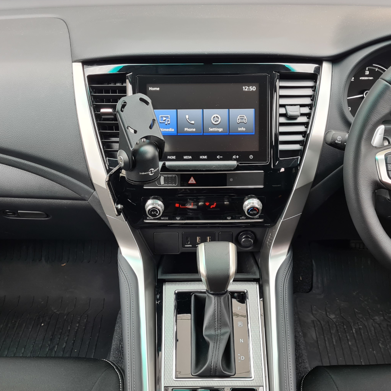 InDash Mount for Mitsubishi Pajero Sport (2020-22)