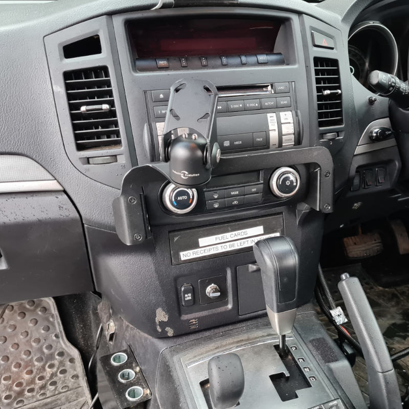 InDash Mount for Mitsubishi Pajero (2010-21)