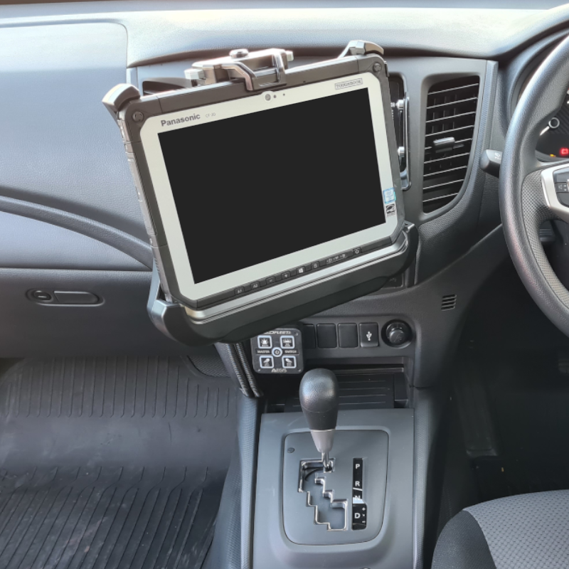 InDash Mount for Mitsubishi Triton (2015+)